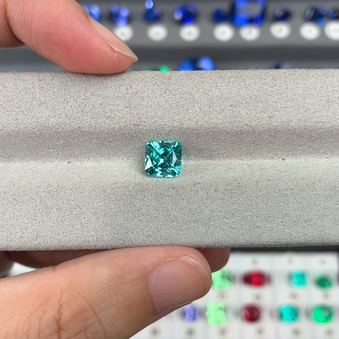 越***o裸石合成（培育）石榴石2.89ct