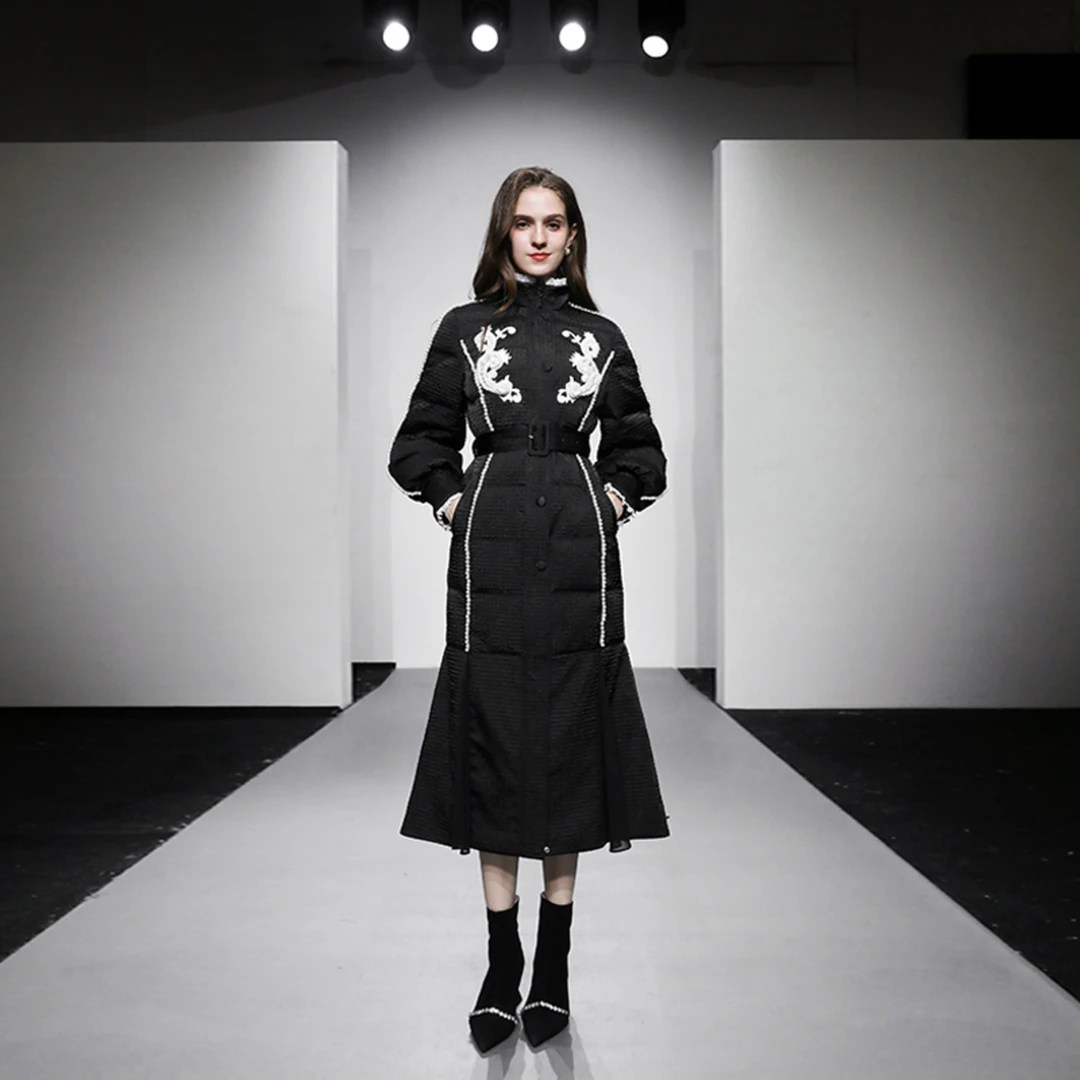 立领宫廷重工肌理鱼尾优雅羽绒服保暖外套GC32404