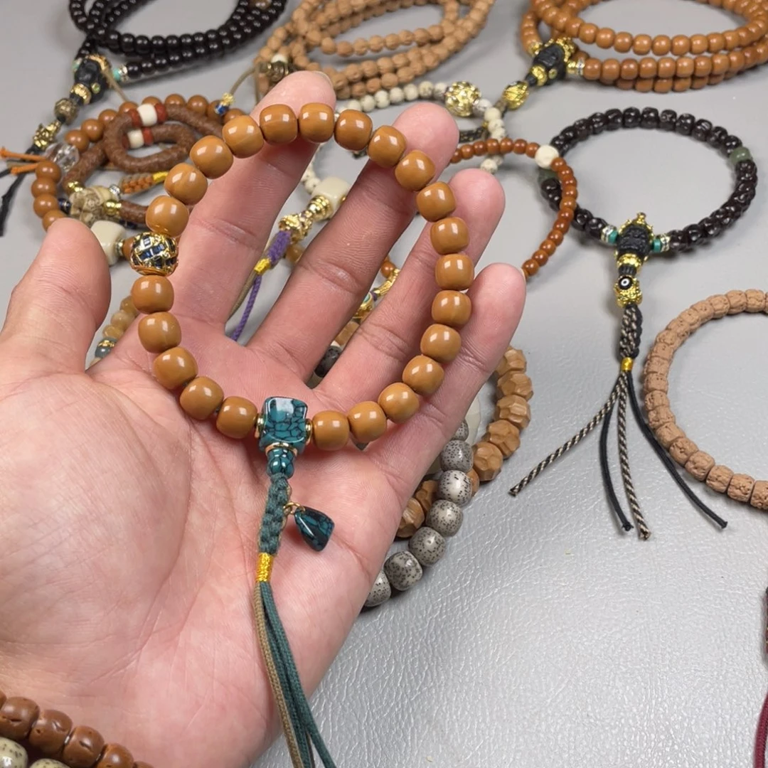 吊坠猴头核桃。。。。。。。。。