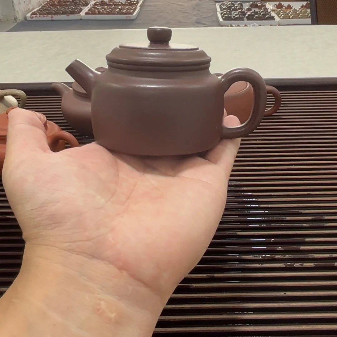 紫砂茶壶紫砂………………………………………………