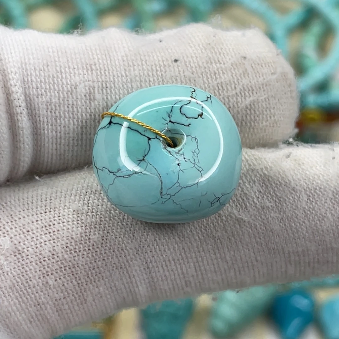 绿松石未镶嵌挂件