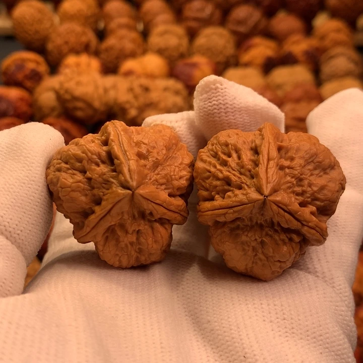 文玩核桃把件33…………..