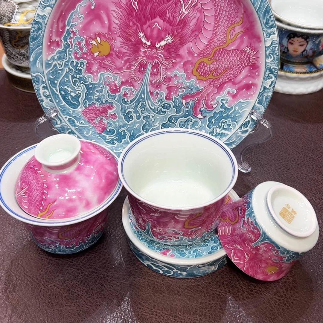摆件景德镇的陶瓷文化在现代陶瓷文化的