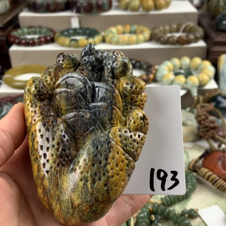 岫岩河磨玉（透闪石质玉）未镶嵌珠宝奇石