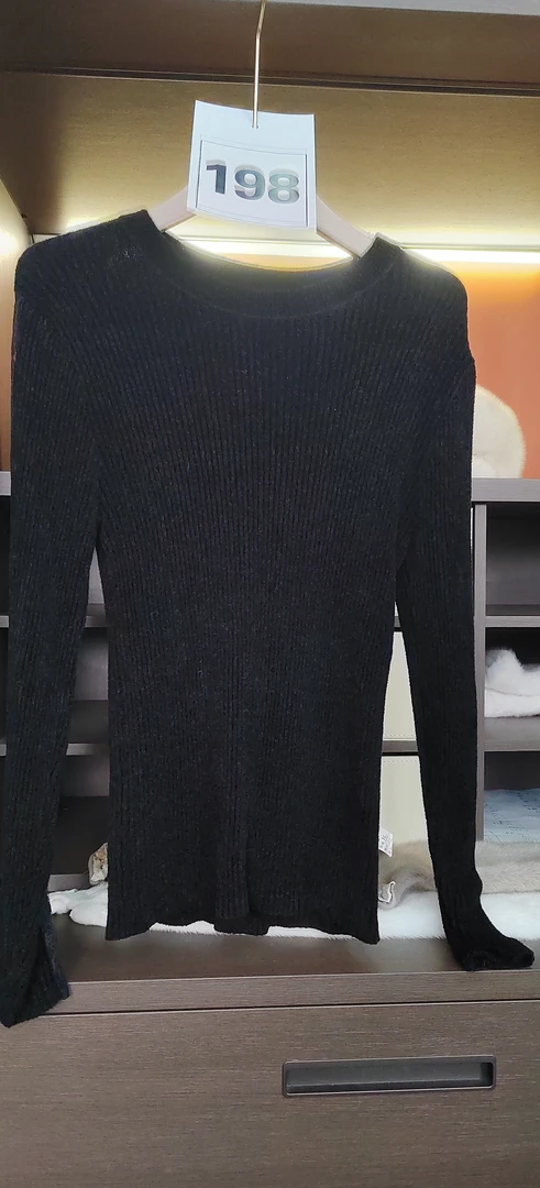 198针织衫轻熟风女长袖春季网红百搭女装上衣设计师毛衫