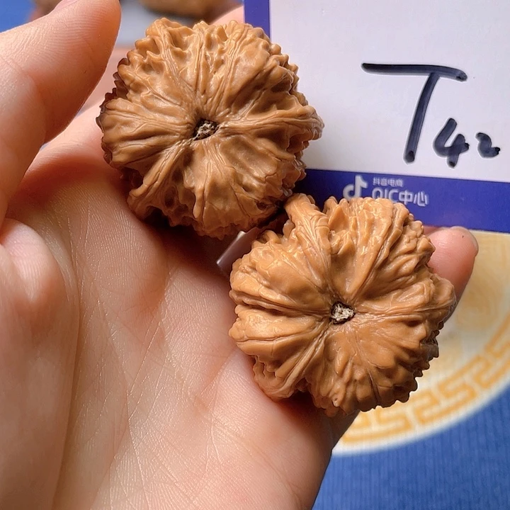 文玩核桃把件遂*文玩核桃42