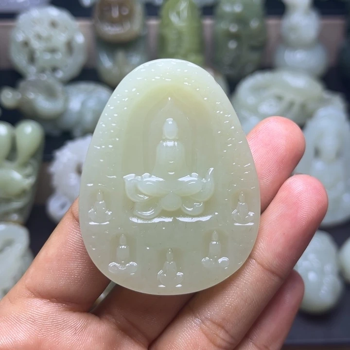 和田玉未镶嵌颈饰