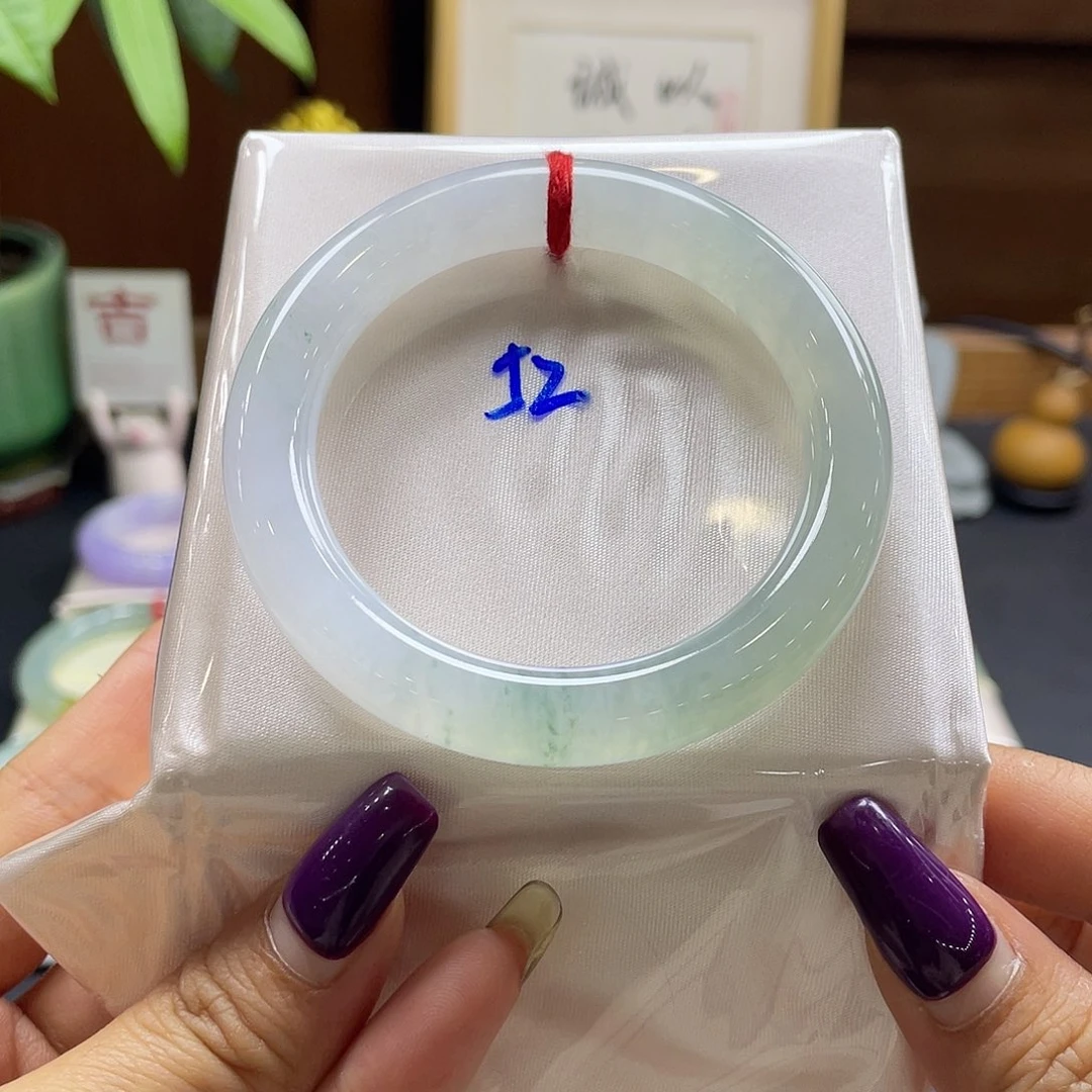 翡翠未镶嵌手镯33 号链接