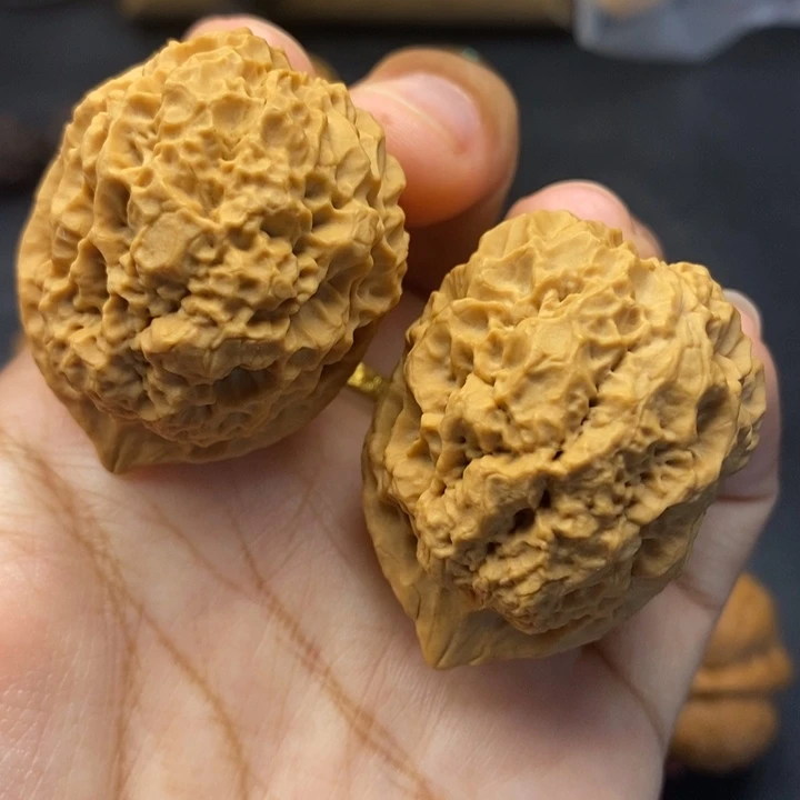 把件文玩核桃41尺铁狮子球