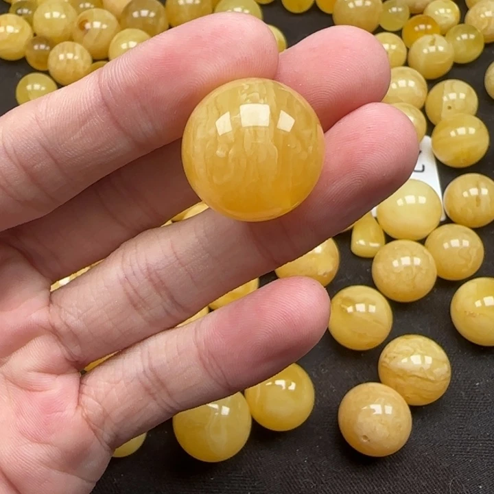 未镶嵌蜜蜡裸石天然50