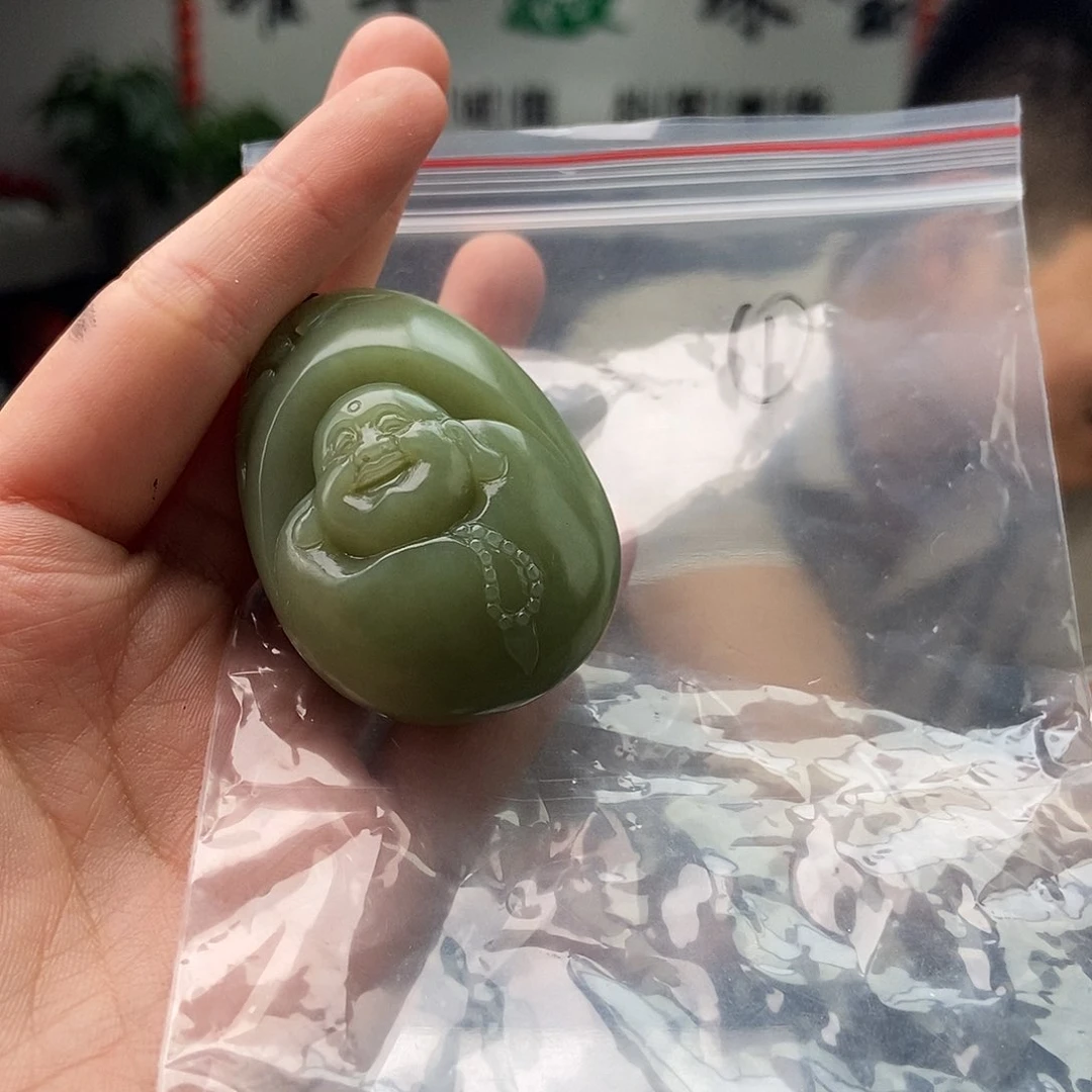 和田玉未镶嵌颈饰颜色多样性发拍一发一