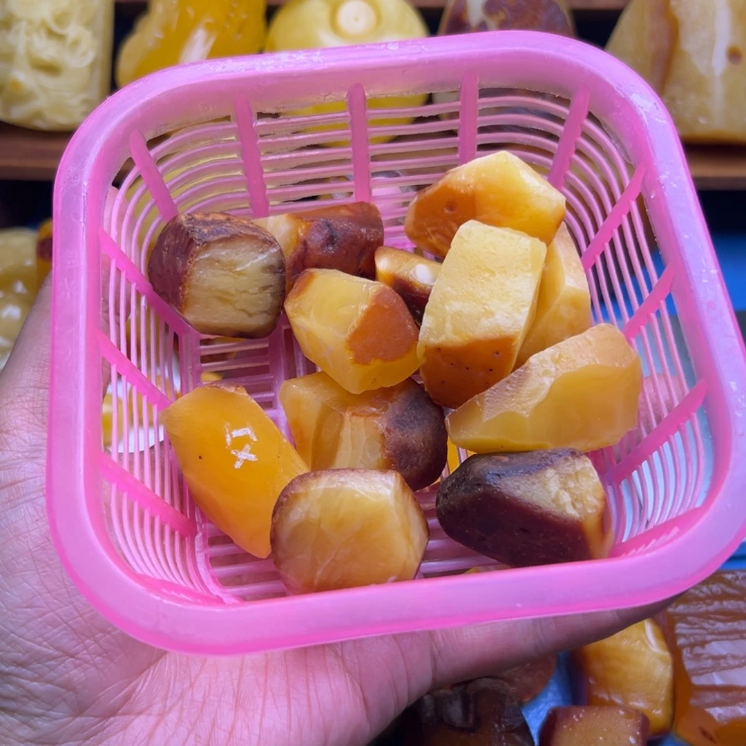 K***…定制琥珀未镶嵌12345678