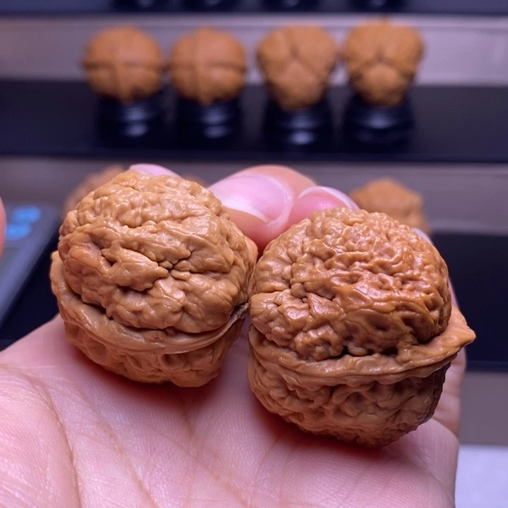 把件文玩核桃凤眼舍利60