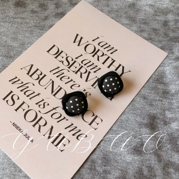 非金属布艺耳饰 耳钉甜美轻奢女黑色时尚小香风耳饰