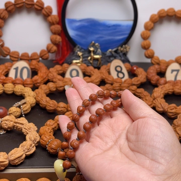 文玩核桃吊坠农****。核桃手串