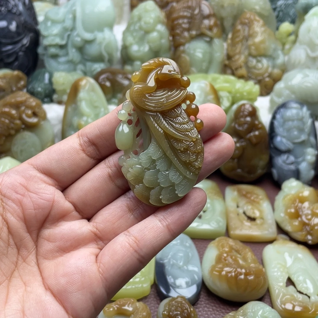 颈饰未镶嵌和田玉