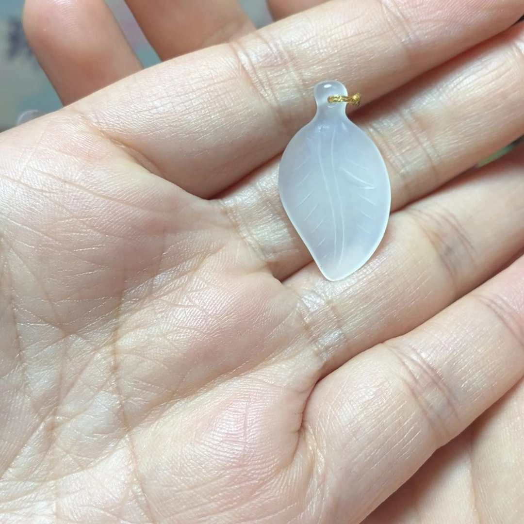 手串未镶嵌和田玉白冰树叶