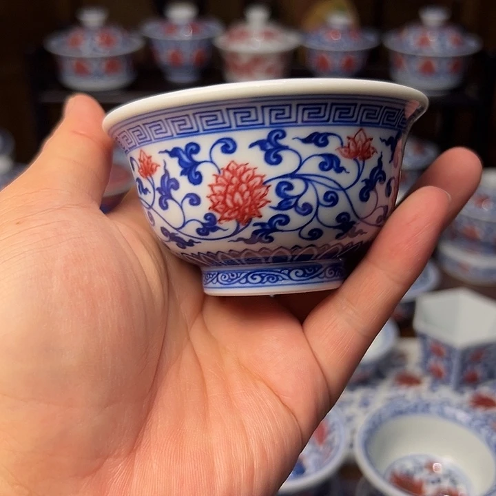 青花釉里红压手杯