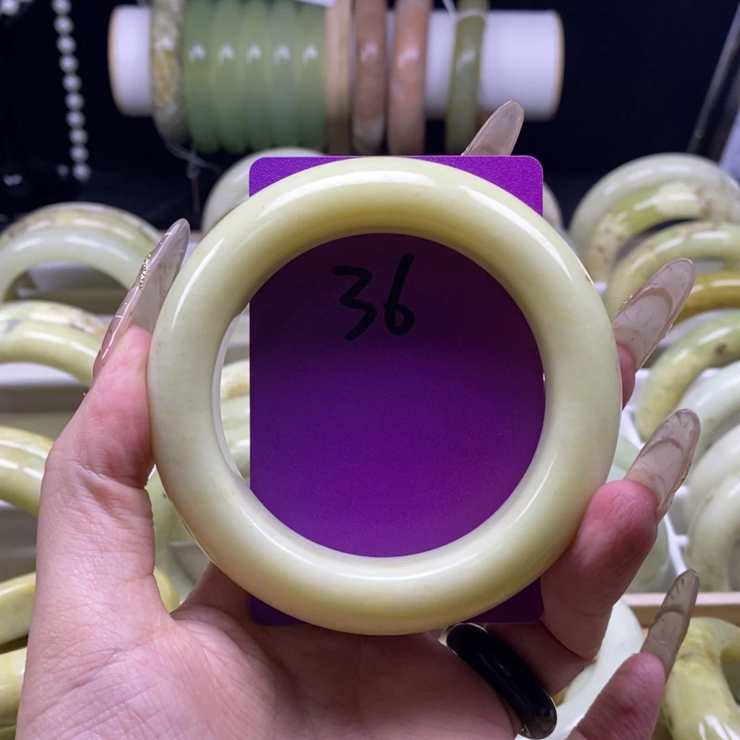 蛇纹石玉未镶嵌手镯58