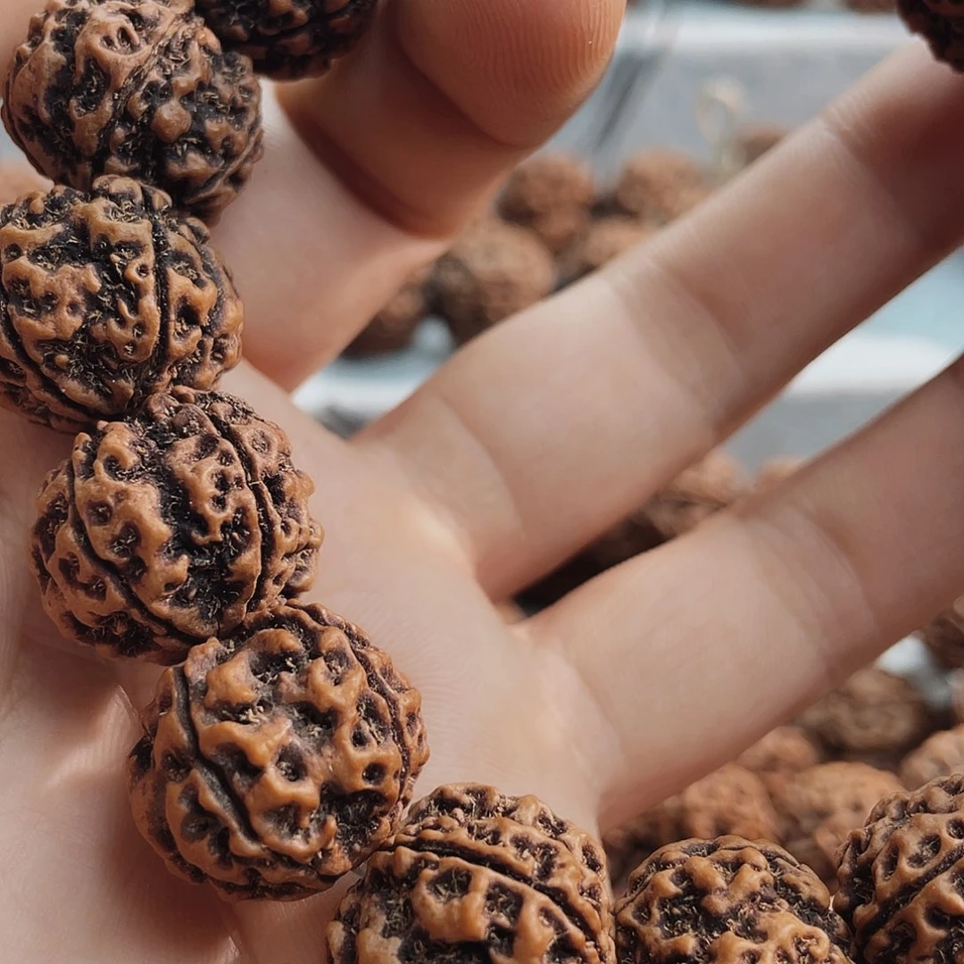 向***方吊坠金刚菩提20尺寸