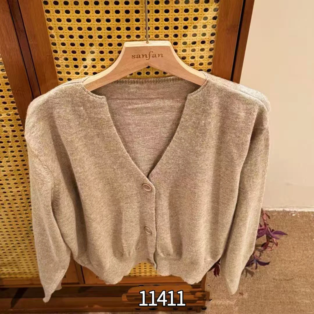 11411（部分无水洗唛，介意慎拍）  WANGDAN新款针织开衫