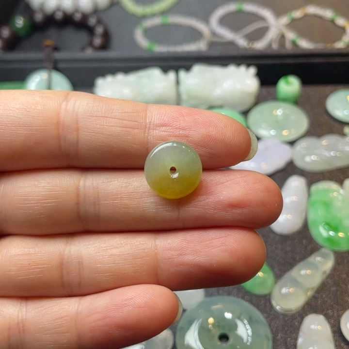 翡翠未镶嵌吊坠(不含链)黄翡平安扣