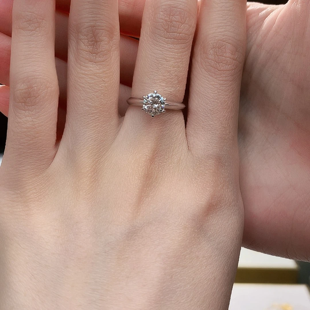 钻石戒指/指环18K金镶嵌18k金天然钻石戒指