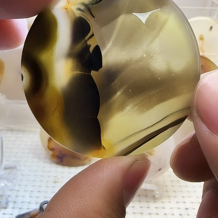 玛瑙/玉髓未镶嵌珠宝奇石