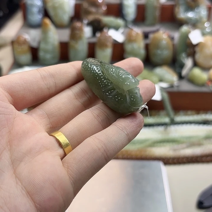 和田玉未镶嵌吊坠(不含链)