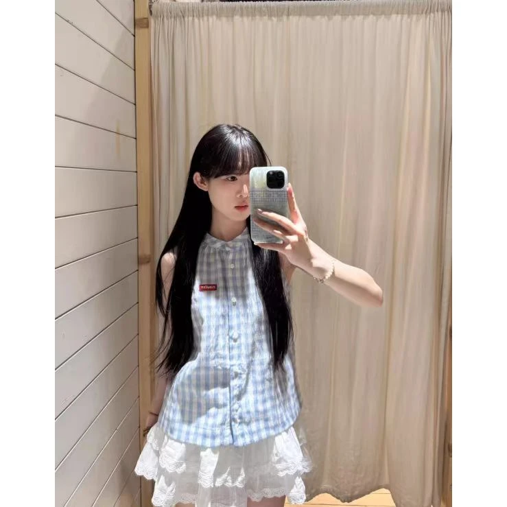 韩系甜美蓝色无袖格子衬衫女夏季新款挂脖上衣显瘦气质格纹设计感