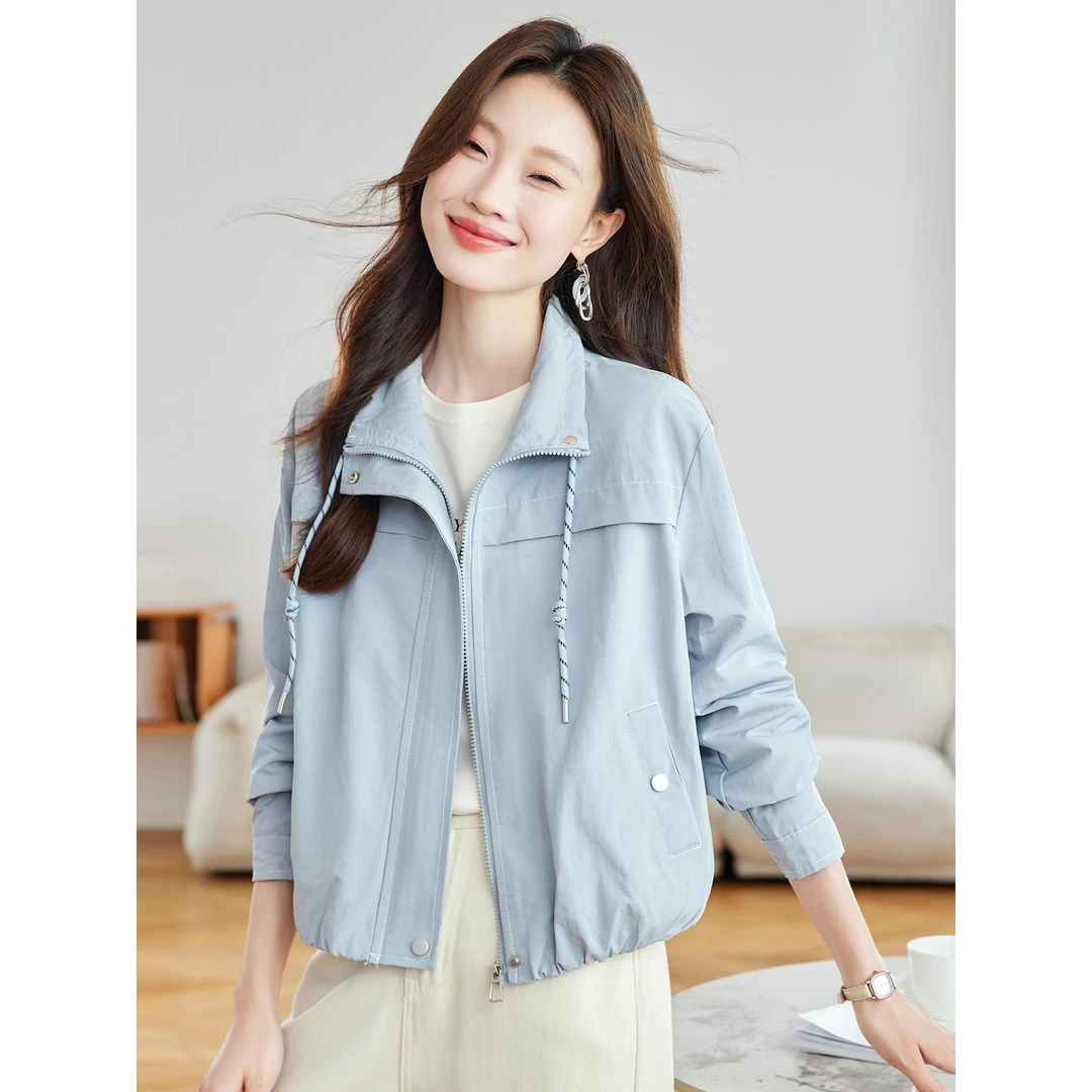 早秋外套女新款连帽宽松时尚巨好看的户外运动冲锋衣休闲工装风衣