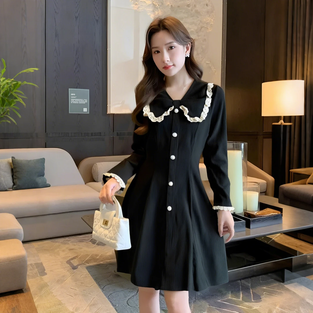 A赫本小黑裙减龄娃娃领显瘦打底裙大衣内搭连衣裙秋小个子女2258