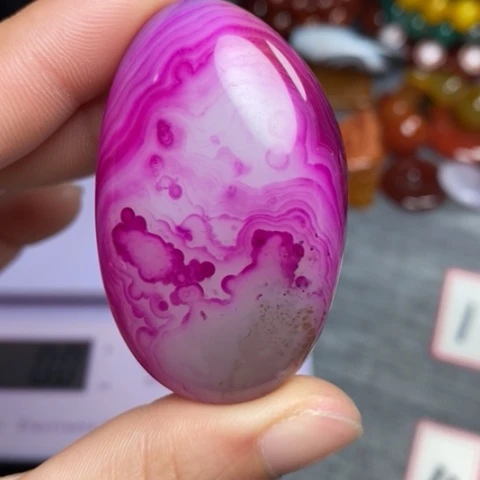 玛瑙/玉髓珠宝奇石未镶嵌石****哥打孔不退不换