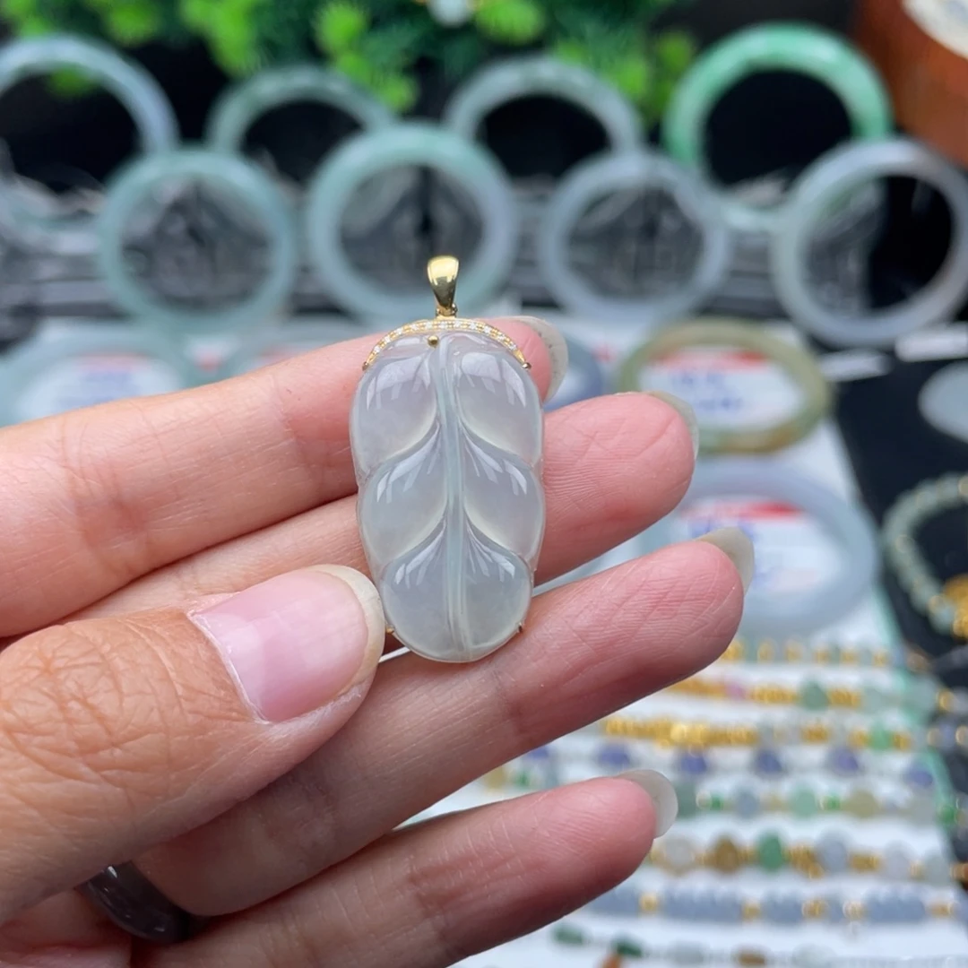 翡翠18K金镶嵌手串