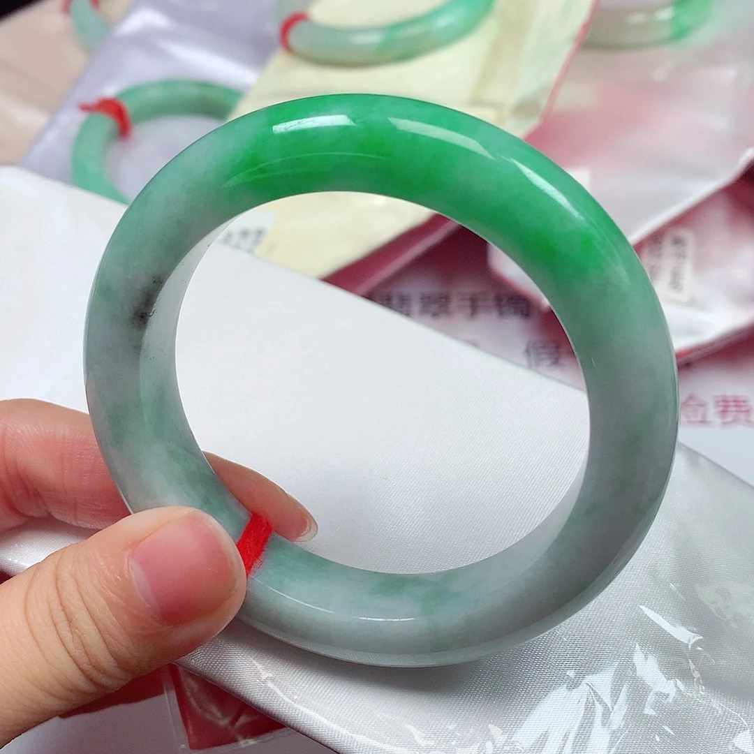 翡翠未镶嵌手镯632