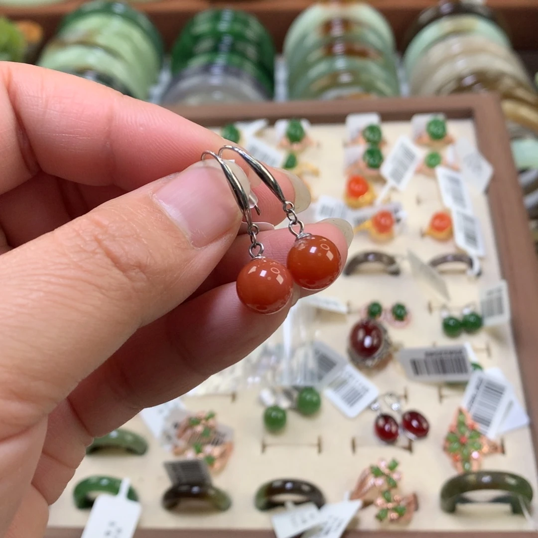 南红玛瑙银S925镶嵌耳钉