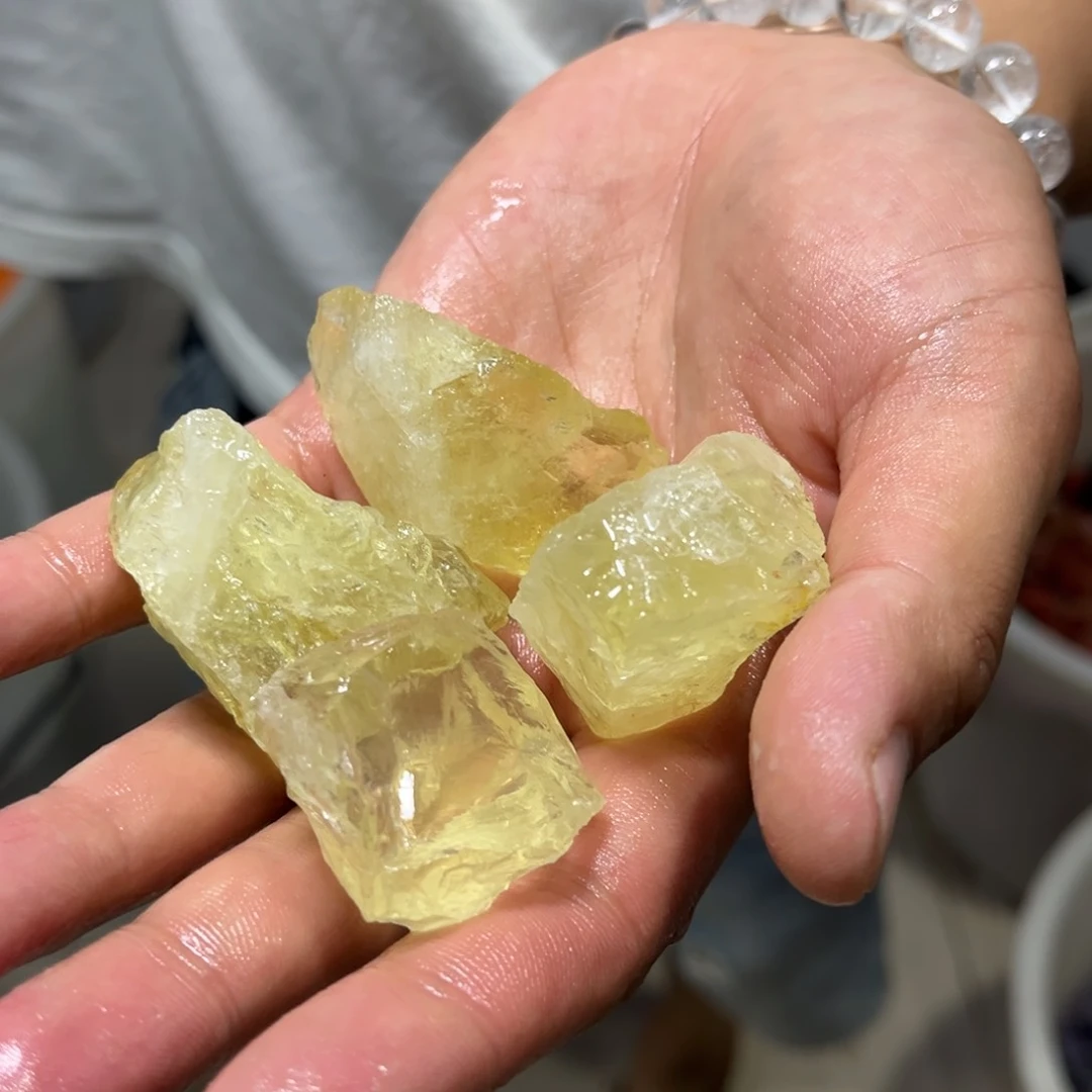 水晶珠宝半成品未镶嵌200克多样性发其一