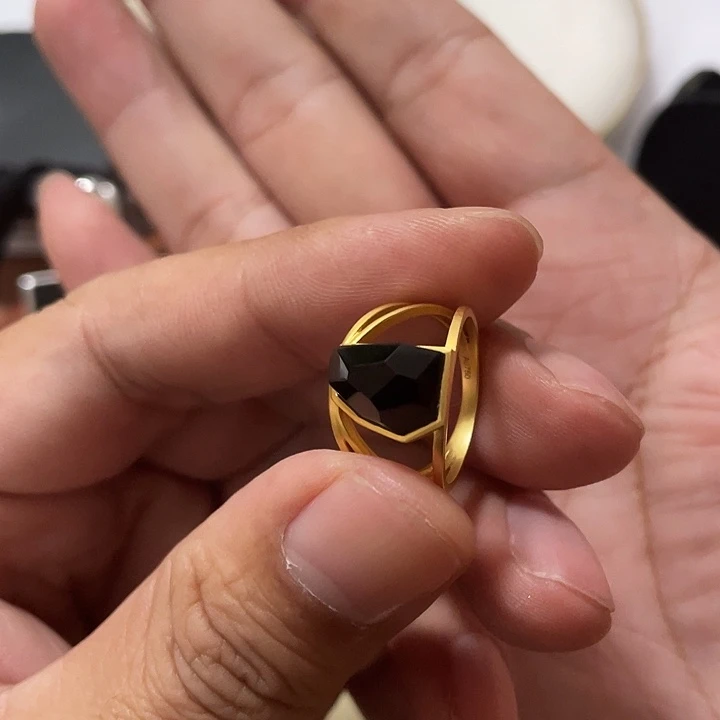 半***日翡翠18K金镶嵌颈饰翡翠