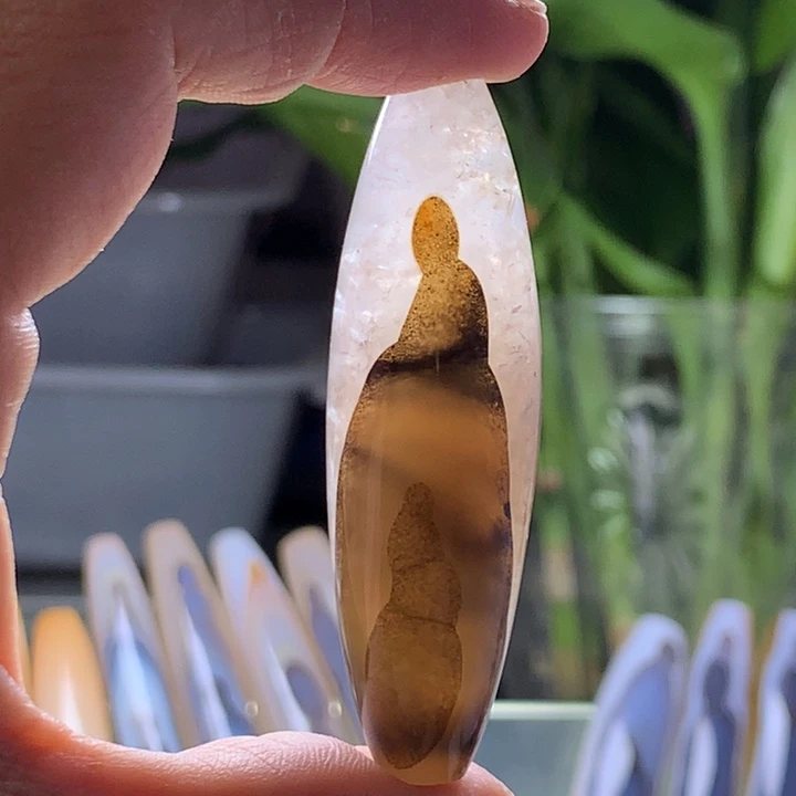 未镶嵌颈饰玛瑙/玉髓32