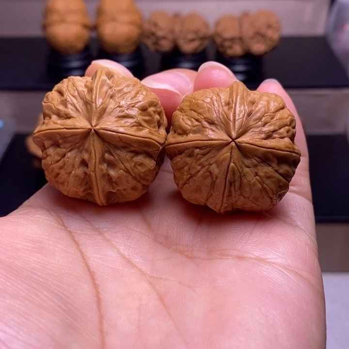 文玩核桃把件聚宝盆四楞7