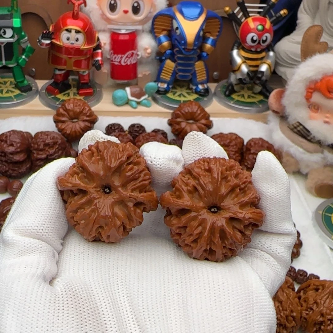 文玩核桃吊坠37苹果园