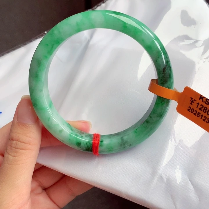 翡翠未镶嵌手镯翡翠