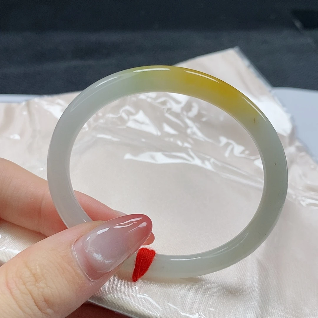 【闪购商品】翡翠手镯（贵妃镯）未镶嵌331号