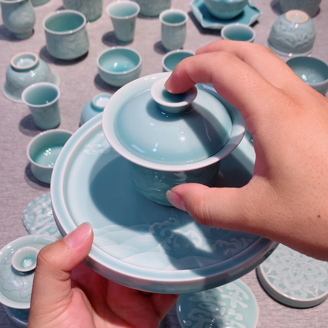 古***室龙泉青瓷茶具盖碗