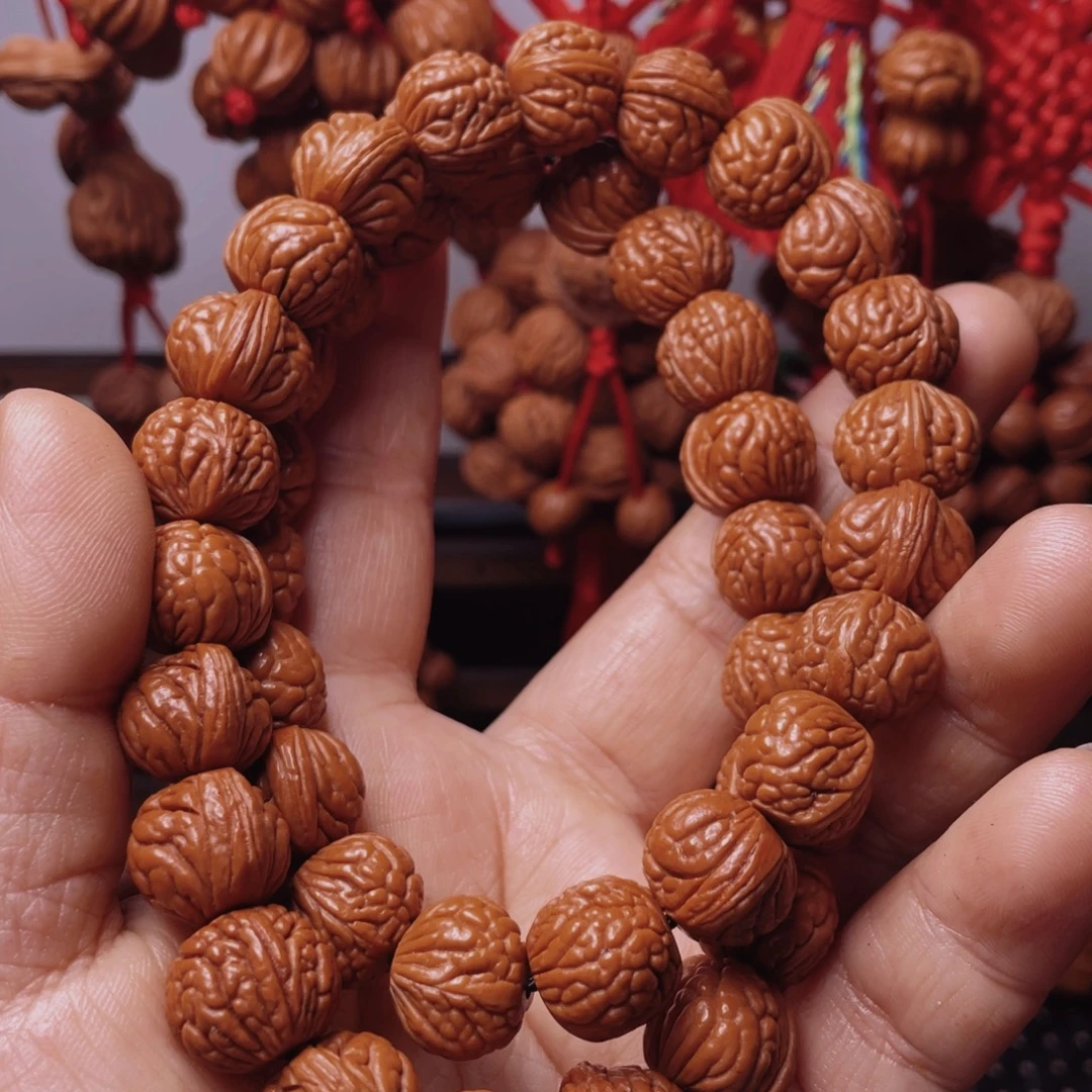 木质类龙纹桃枭挂件