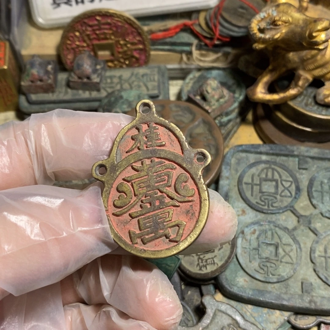 铜现代工艺品学习币