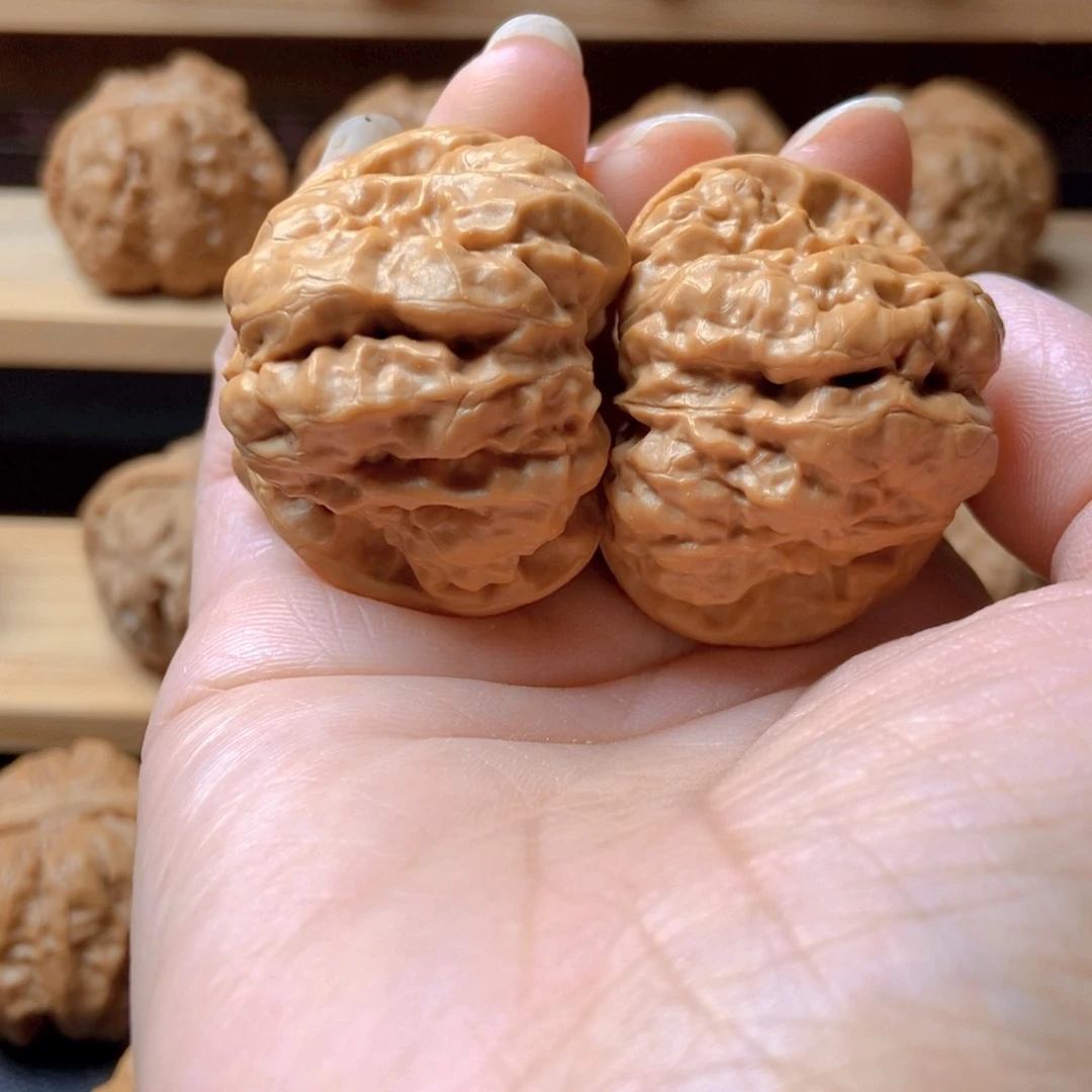 文玩核桃吊坠八*～蛤蟆头