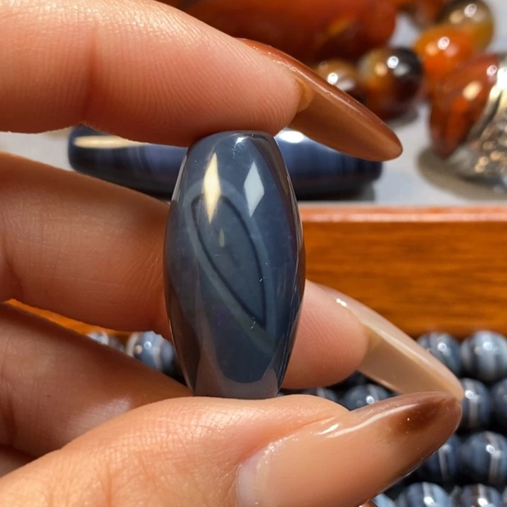 养***？玛瑙/玉髓未镶嵌颈饰