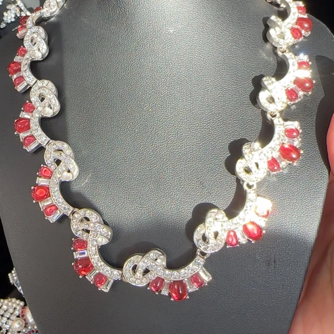 嫣***然琉璃纯铜合金项链是我的