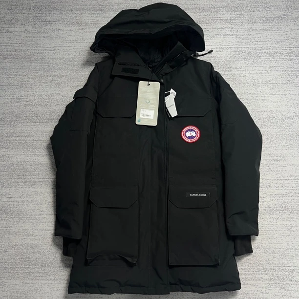未使用 CANADA GOOSE 加拿大鹅 黑色女款远征expedition羽绒服S/L
